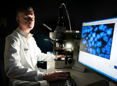 Molecular pathology dark room.jpg